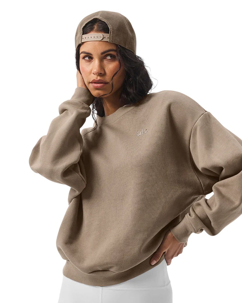 Alo Yoga Accolade Crew Neck Pullover Silver Logo Gravel