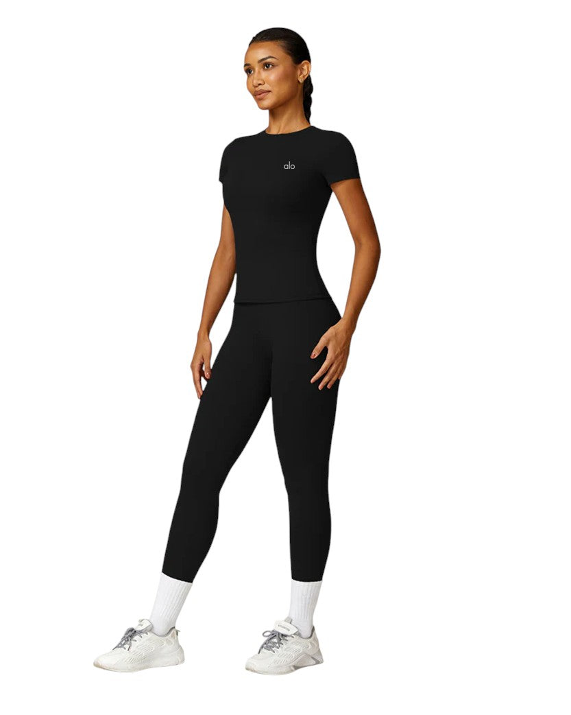 Футболка Alo Yoga Short Sleeve T-Shirt Black 85759-BK | SSTORIES