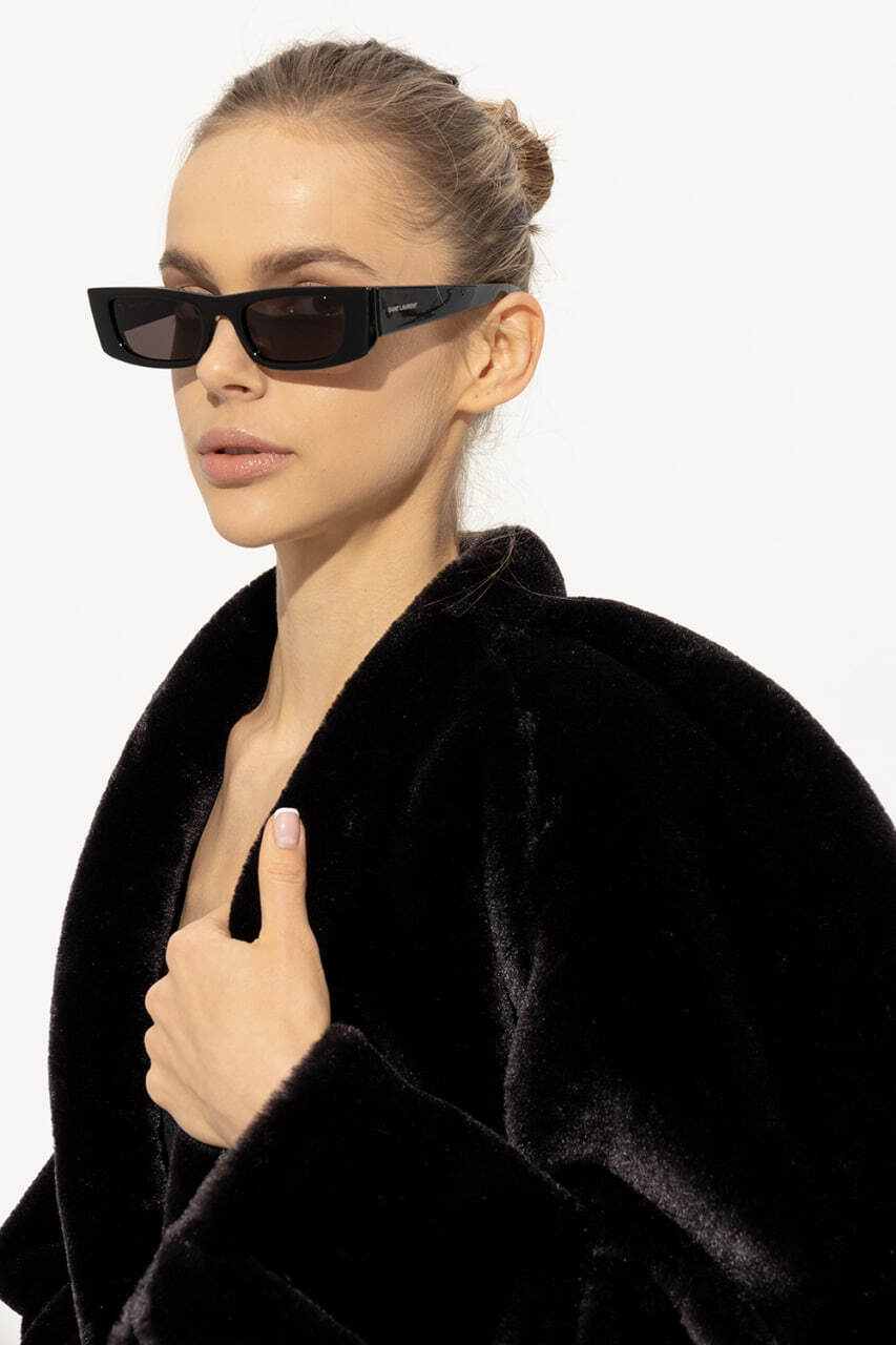 Saint Laurent Black SL 553