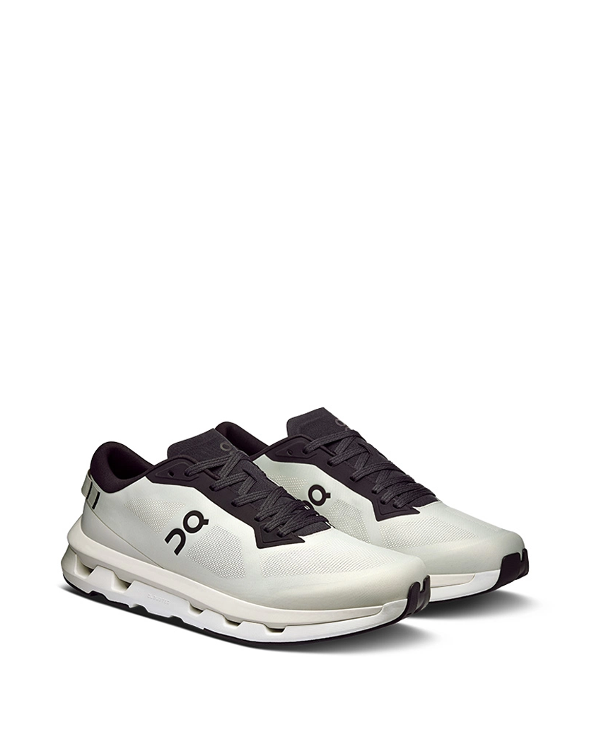 On Running Cloudzone Ice Black