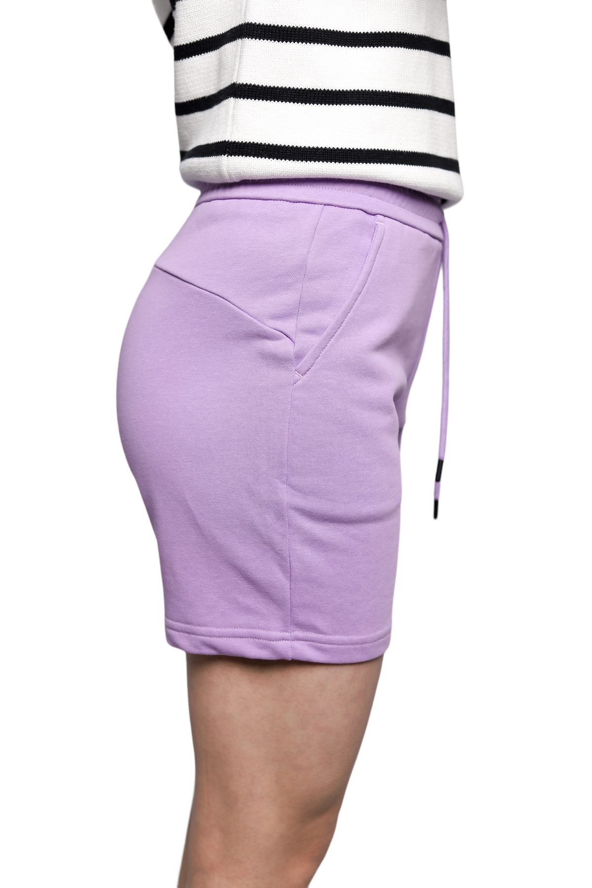 AMI Paris Cotton Shortened Shorts Purple