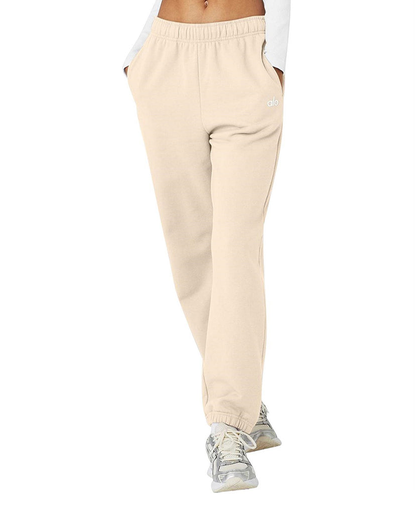 Alo Yoga Accolade Sweatpants Beige