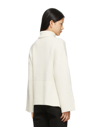 Toteme Heavy Cashmere Turtleneck Banker Beige