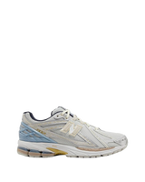 x Kith White