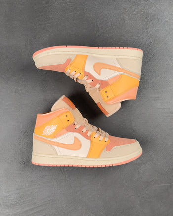 Air Jordan 1 Mid 'Apricot'