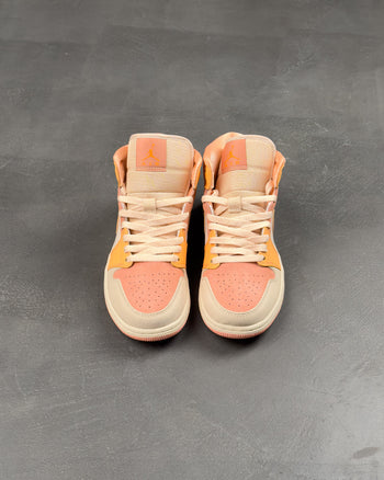 Air Jordan 1 Mid 'Apricot'