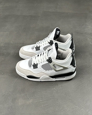 Air Jordan 4 Retro 'Military Black'